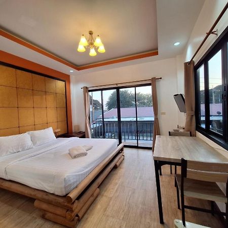 Kan Home Hotel Kanchanaburi Extérieur photo