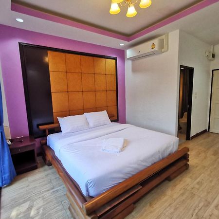 Kan Home Hotel Kanchanaburi Extérieur photo