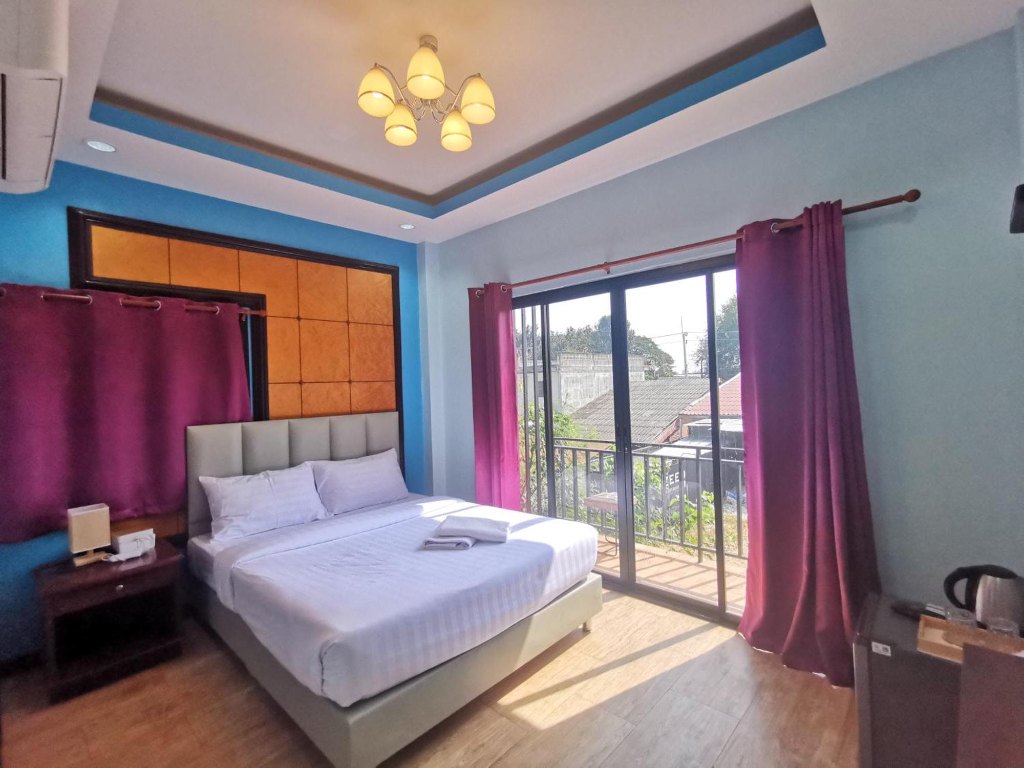 Kan Home Hotel Kanchanaburi Extérieur photo