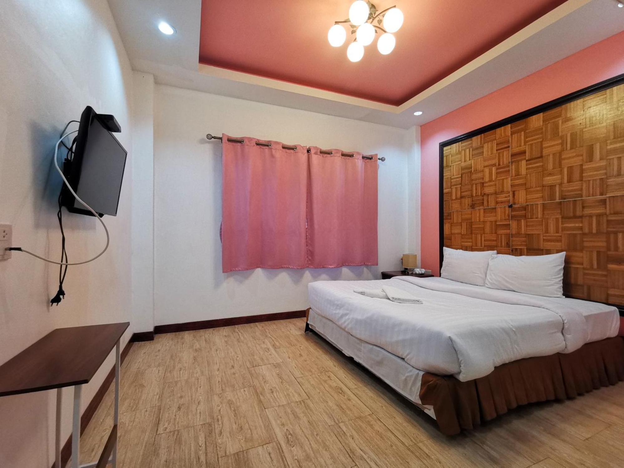 Kan Home Hotel Kanchanaburi Extérieur photo