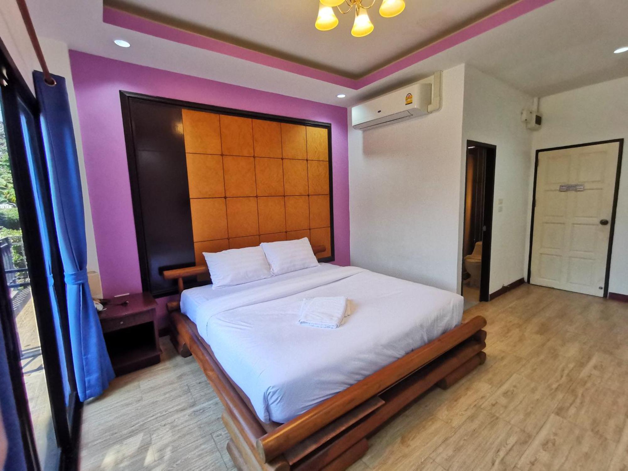 Kan Home Hotel Kanchanaburi Extérieur photo
