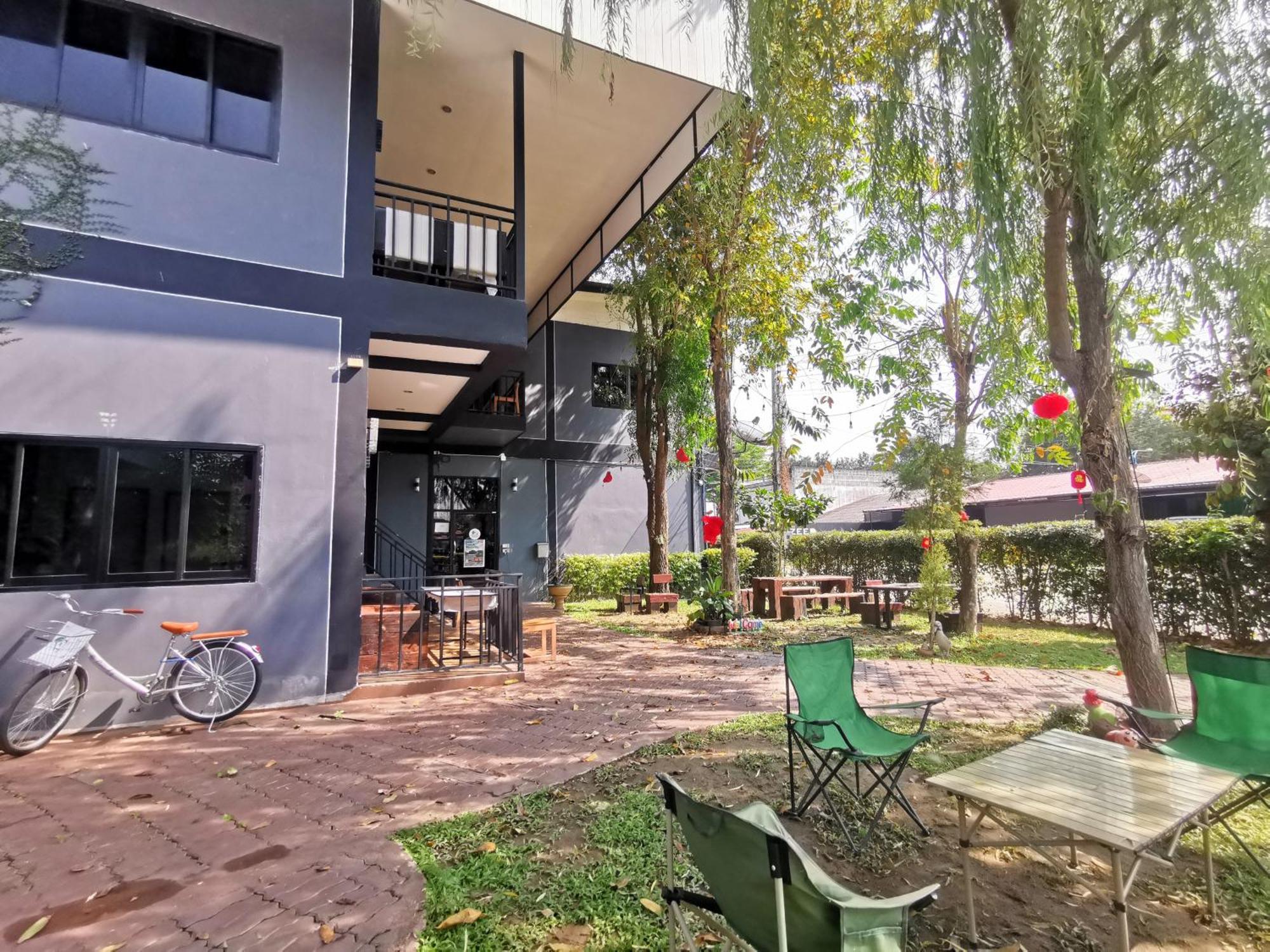 Kan Home Hotel Kanchanaburi Extérieur photo